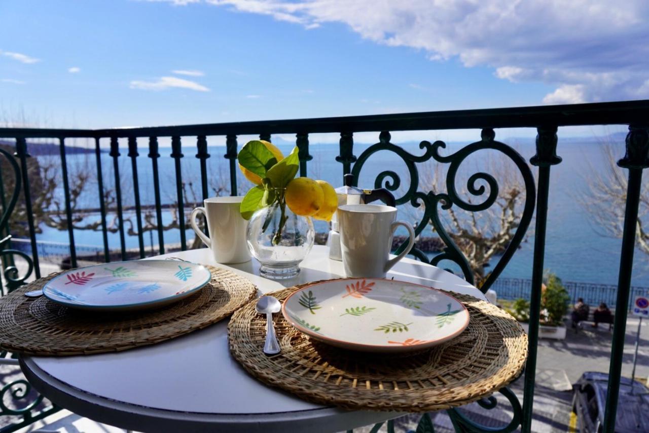 Mavi Apartments Piano di Sorrento Bagian luar foto