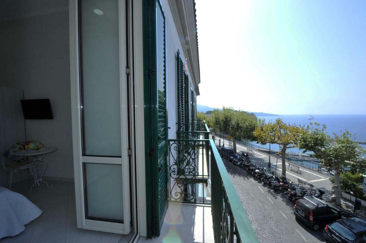 Mavi Apartments Piano di Sorrento Bagian luar foto
