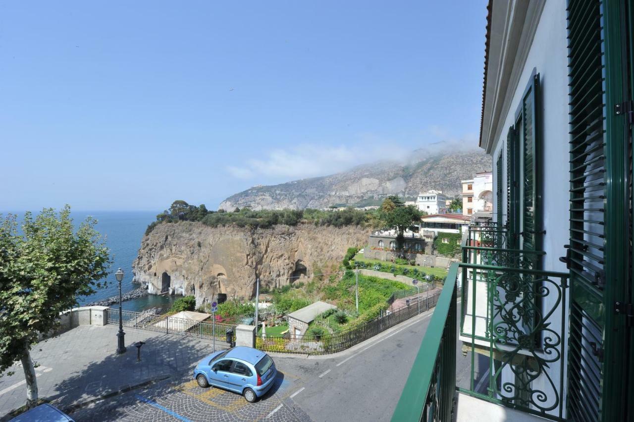 Mavi Apartments Piano di Sorrento Bagian luar foto