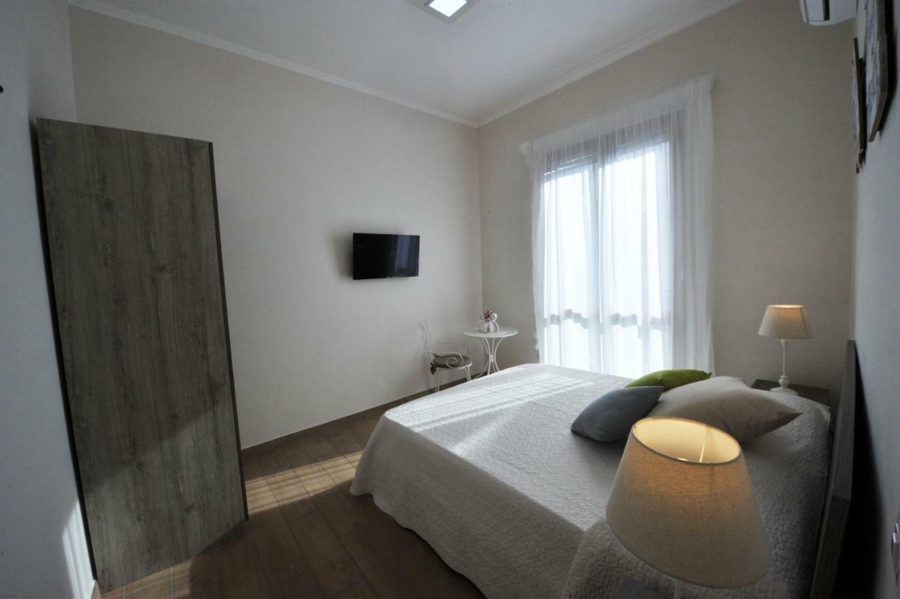 Mavi Apartments Piano di Sorrento Bagian luar foto