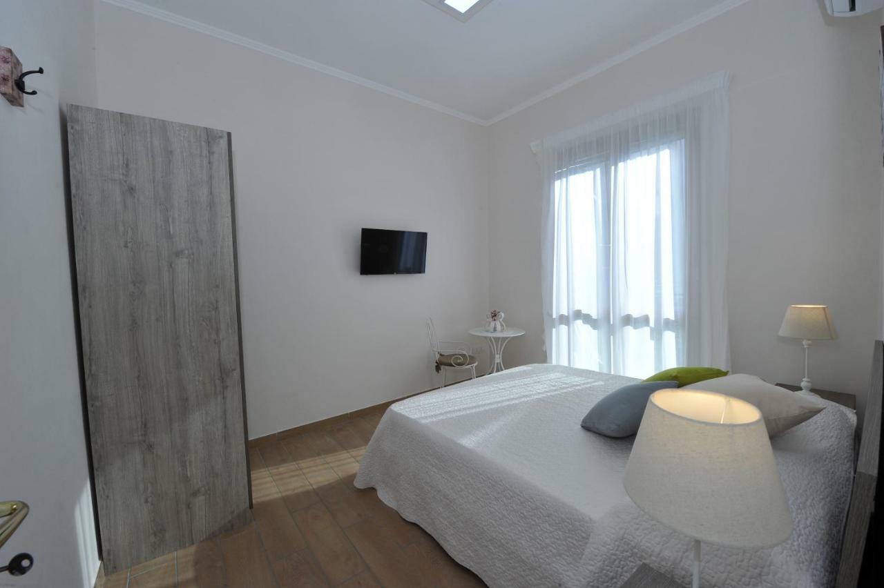 Mavi Apartments Piano di Sorrento Bagian luar foto