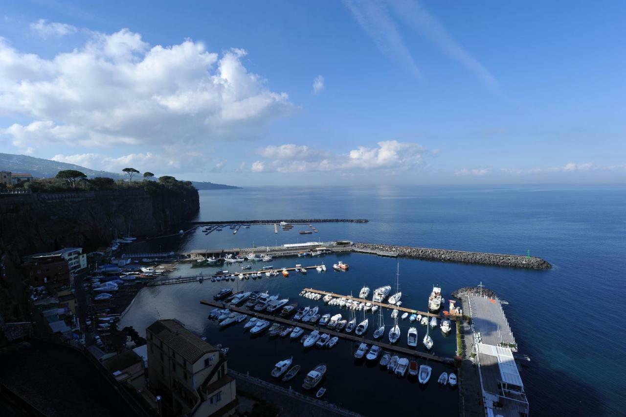Mavi Apartments Piano di Sorrento Bagian luar foto